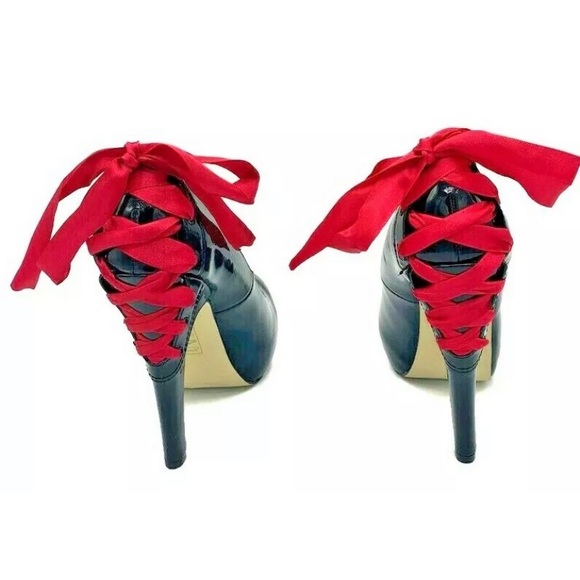 Shoedazzle Patent Leather Platforms with Red Laces - Picture 6 of 12